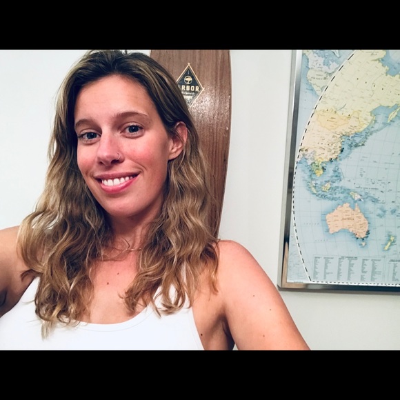 Meet your Posher, Alison - Picture 1 of 1